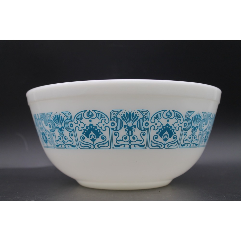 Vintage Pyrex Horizon Blue Nesting Mixing Bowls Set of 2 White Milk Glass USA - Picture 2 of 16
